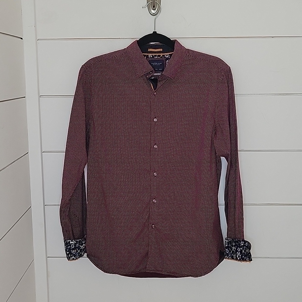 CACTUS MAN Ricky Singh small burgundy w/ white dots roll up design at wrists